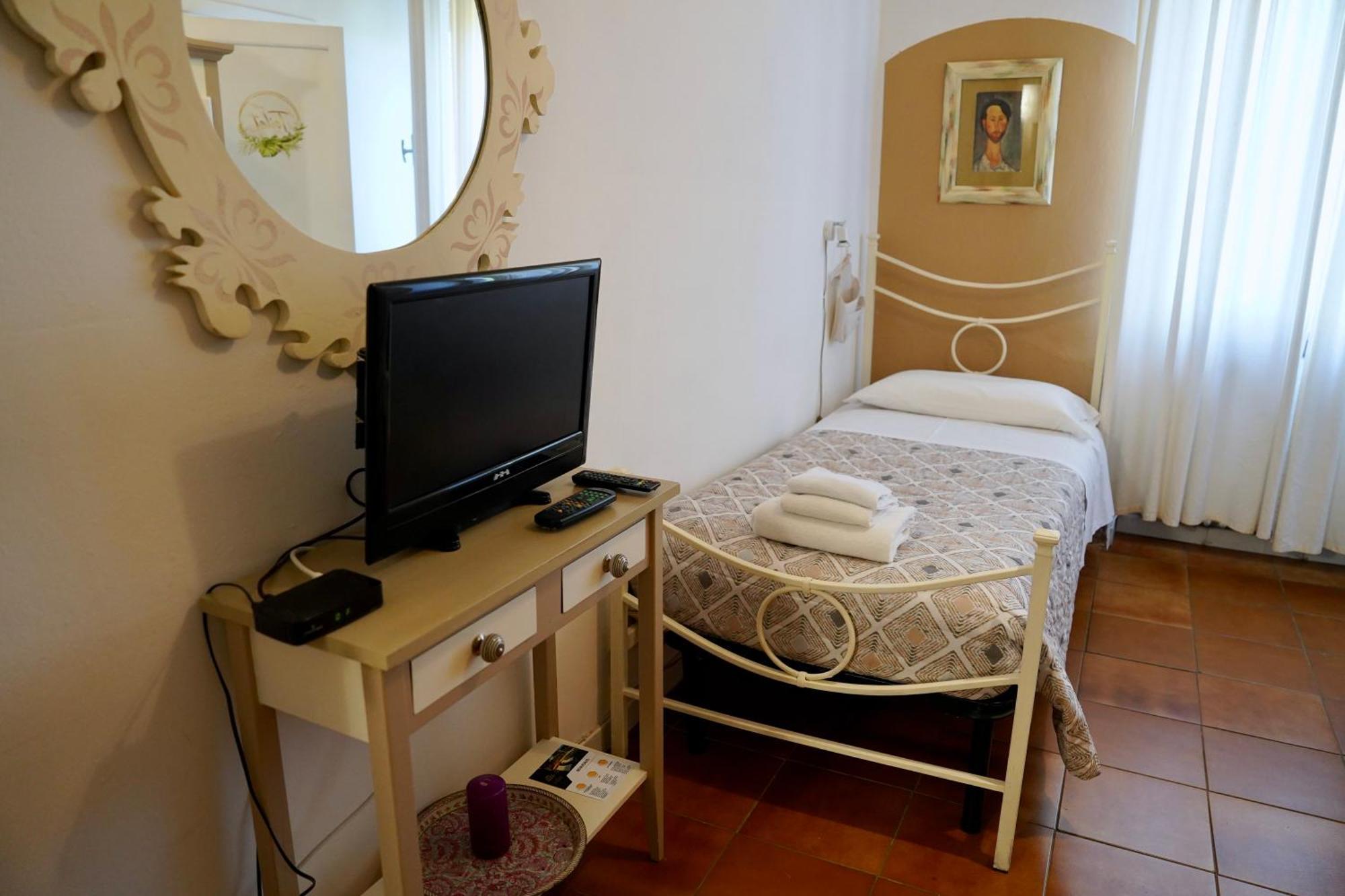 B&B Il Piccolo Paradiso Montenero  Εξωτερικό φωτογραφία